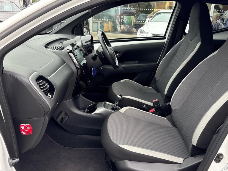 2021 Toyota AYGO 1.0 VVT-i X-Trend TSS 5dr x-shift Hatchback Petrol Automatic