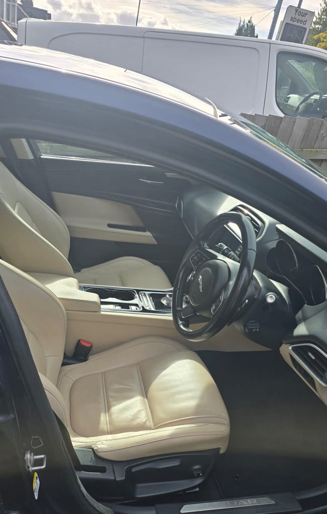 Jaguar, XE, Saloon, 2016, Other, 1999 (cc), 4 doors