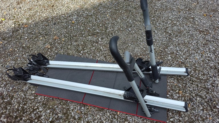 Car bike carrier Car Roof Rack Altera Giro AF+
