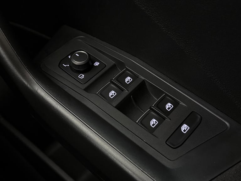  Volkswagen T-Roc 1.0 TSI SE Euro 6 (s/s) 5dr Petrol Manual