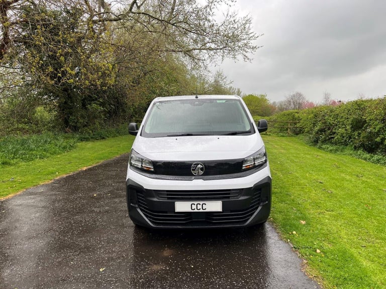 November 2024 Vauxhall Vivaro 2.0 3100 Prime XL Crew (145) Double Cab – 5 Seater