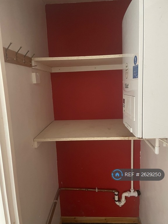 4 bedroom house in Canterbury Way, Stevenage, SG1 (4 bed) (#2629250)