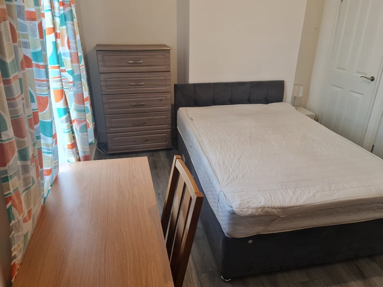Double rooms, all bills inclusive in Eldon Lane, Bishop Auckland DL14 8TD