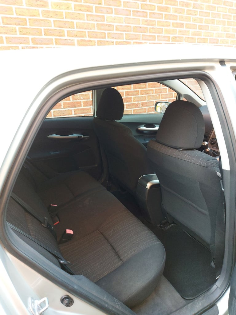 Toyota, AURIS, Hatchback, 2007, Manual, 1598 (cc), 5 doors