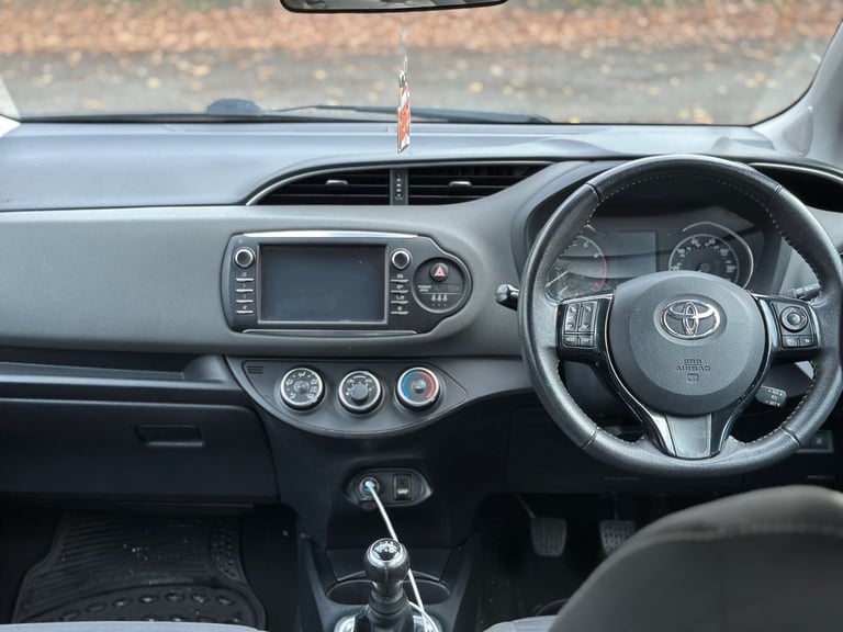 Toyota Yaris Icon 1.0 VVT-i 2019 Low Mileage 56k ULEZ Excellent Condition Manual 5 Door MOT HISTORY