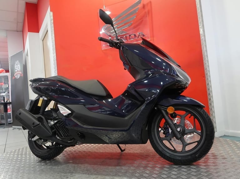 Brand new 2025 Honda PCX125 DX
