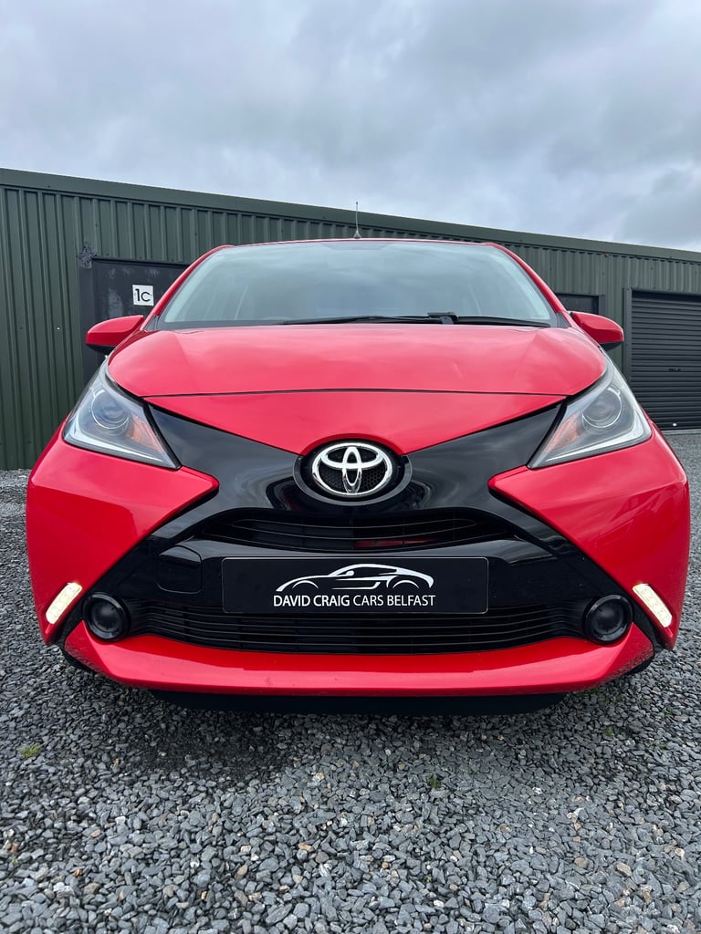 image for Full years MOT £20 tax 6 months warranty Toyota, AYGO, Hatchback, 2015, Manual, 998 (cc), 5 doors