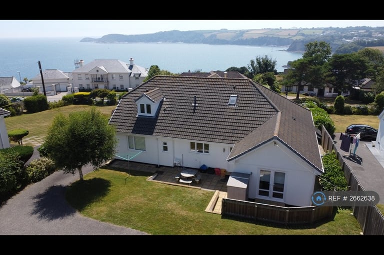 3 bedroom house in Sea Road, Carlyon Bay, St. Austell, PL25 (3 bed) (#2662638)