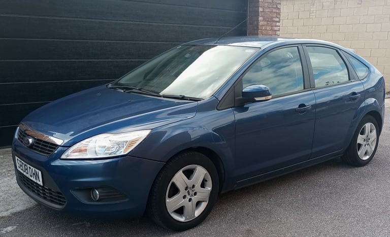 RELUCTANT SALES Well Maintained Automatic Blue Ford FOCUS Hatchback 2008,1596 (cc), 5 doors