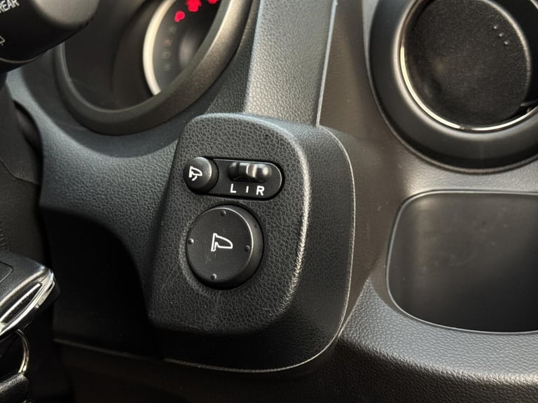 2013 Honda Jazz 1.4 i-VTEC ES Plus Hatchback 5dr Petrol CVT Euro 5 (99 ps) Hatchback Petrol Autom...