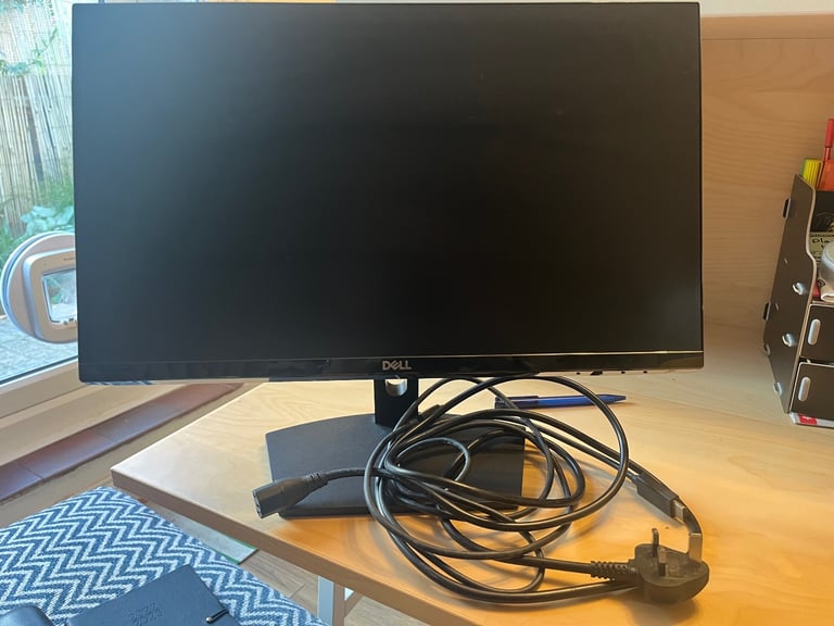 image for Dell computer monitor - £40 ONO - local delivery available 