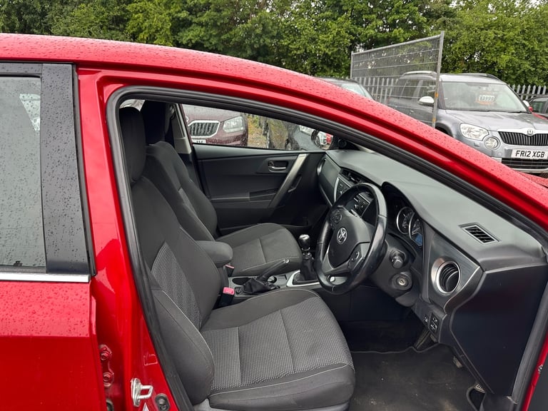 2014 Toyota Auris 1.6 V-Matic Icon Hatchback 5dr Petrol Manual Euro 5 (132 ps)