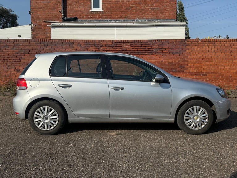 2009 Volkswagen Golf 1.4 S 5dr HATCHBACK Petrol Manual - Image 2