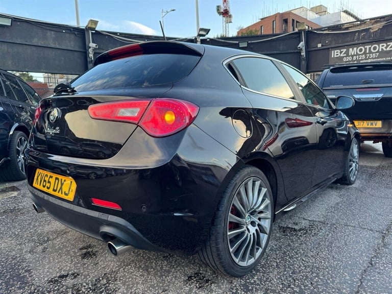 2015 Alfa Romeo Giulietta 1750 TBi Quadrifoglio Verde TCT Euro 6 (s/s) 5dr Hatchback Petrol Autom...