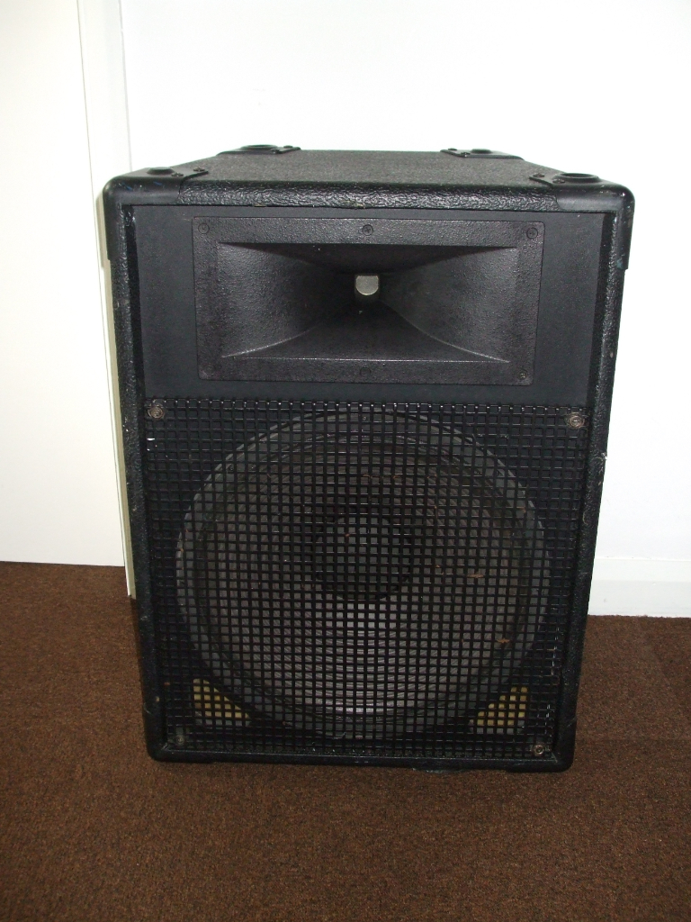 JBL Professional products MR825 PA Speakers (Pair)