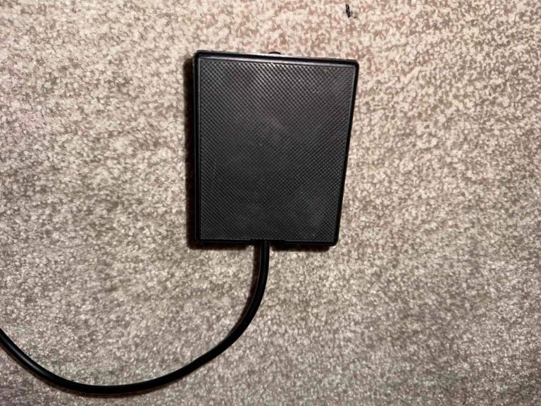 Roland FP-10 Digital Piano - Excellent Condition w/ Stand & Pedal