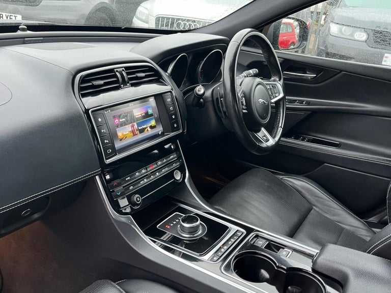 2017 Jaguar XE 2.0d R-Sport Auto Euro 6 (s/s) 4dr Saloon Diesel Automatic