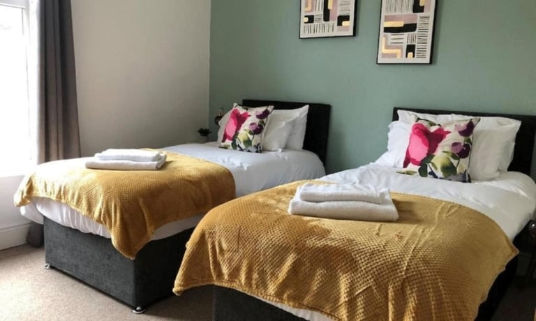 Spacious 2 bedroom 1 bathroom in Coventry - sleeps 5