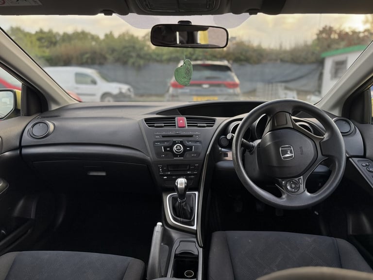 HONDA CIVIC 1.8 i-VTEC SE Yellow Manual Petrol 2013