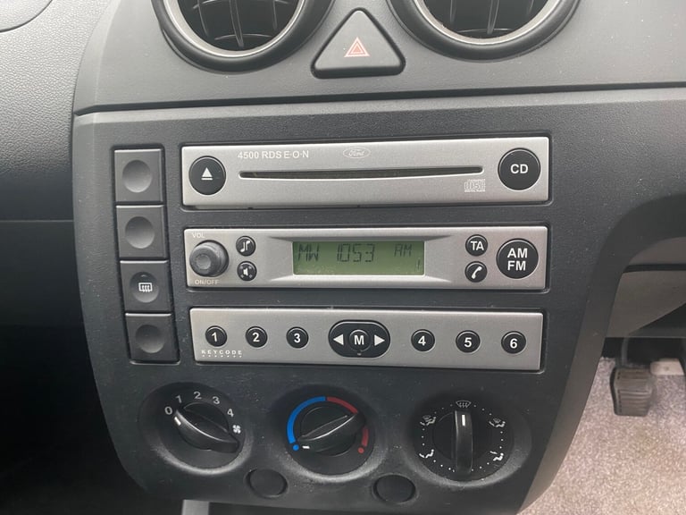 2005 Ford Fiesta 1.4 Zetec 5dr HATCHBACK Petrol Manual