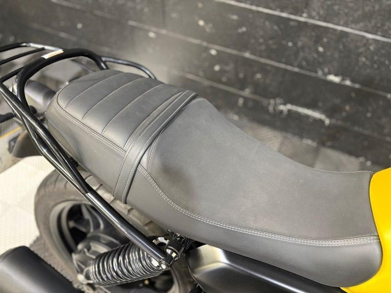 2023 23 MOTO GUZZI V7 853 IV STONE ROADSTER/RETRO PETROL MANUAL EURO 5 (65 PS)