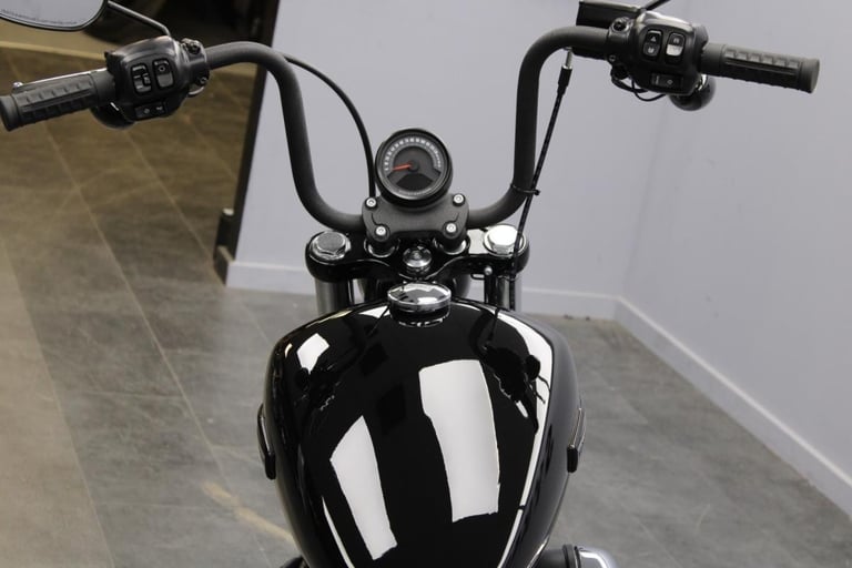 2025 Harley-Davidson FXBB Softail Street Bob 117 in Vivid Black