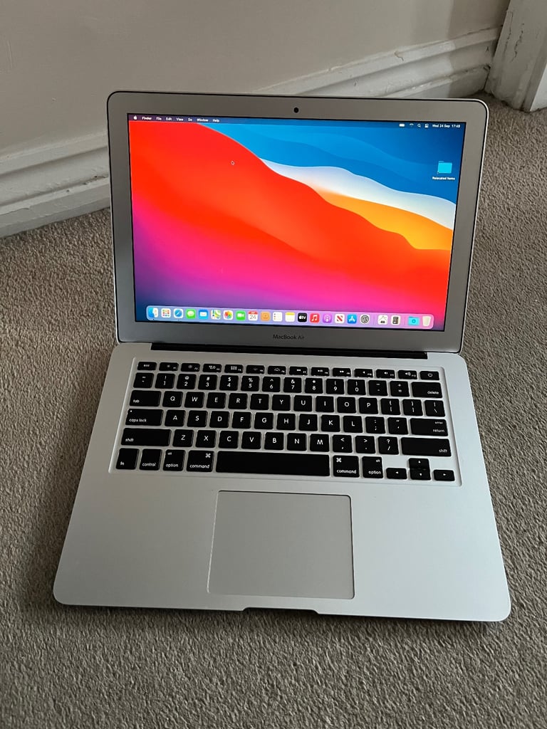Apple MacBook Air. 