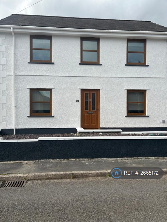 3 bedroom house in Grove Road, Pontardawe, Swansea, SA8 (3 bed) (#2665172)