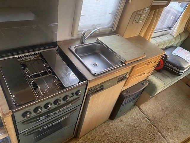 2002 Elddis Spey 4 berth caravan for sale £2400 ono.