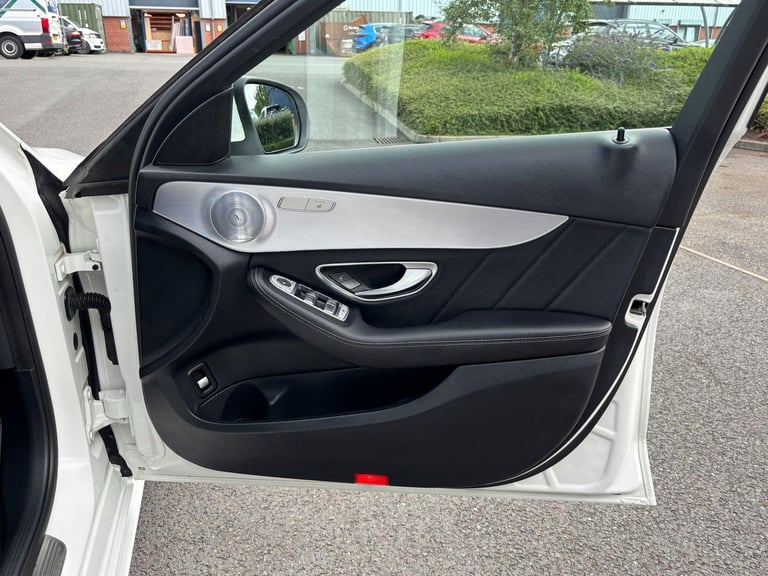 2018 Mercedes-Benz C Class 2.0 C220d AMG Line (Premium Plus) G-Tronic+ Euro 6 (s/s) 5dr ESTATE Di...