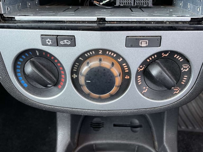 2010 Vauxhall Corsa 1.2 Corsa SXi 5dr Hatchback Petrol Manual