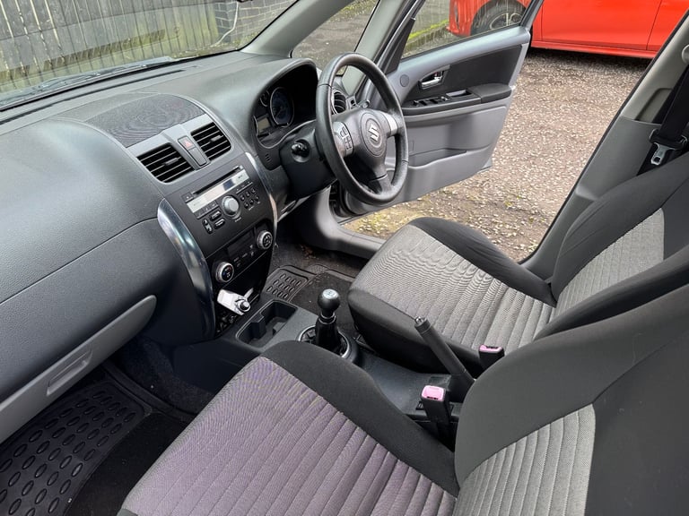 Suzuki SX4 SZ5 1.6 (2011) Manual – 104,600 Miles – ULEZ Free – MOT 26 Jan 2026 - 2 Keys