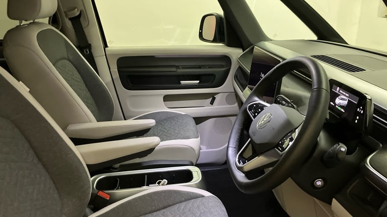 2025 Volkswagen ID.Buzz 210kW Style Pro 86kWh 5dr LWB Auto [7 Seat] Electric Estate Estate Electr...