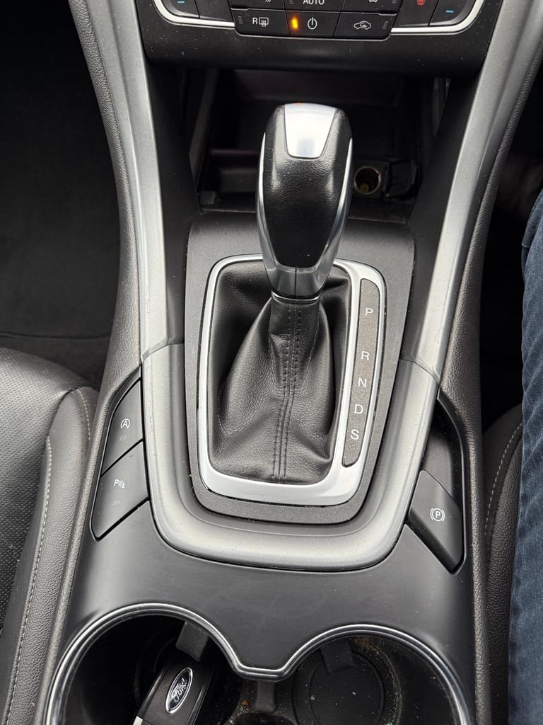 2019 Ford Mondeo 2.0 TDCI TITANIUM / 180 BHP AUTOMATIC *** LOW MILES 