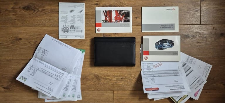 MOT: 21/10/2026. Owned since 2012. Low miles. Well cared for - 2007 Vauxhall Vectra Exclusiv 1.8