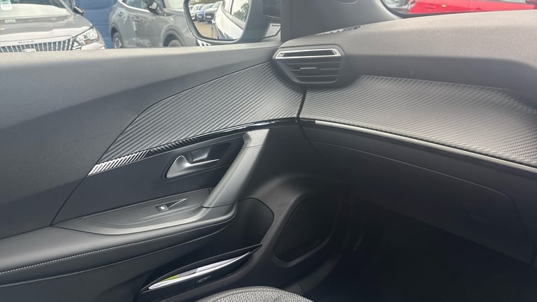 2025 Peugeot 2008 1.2 PureTech Allure 5dr Petrol Estate Estate Petrol Manual