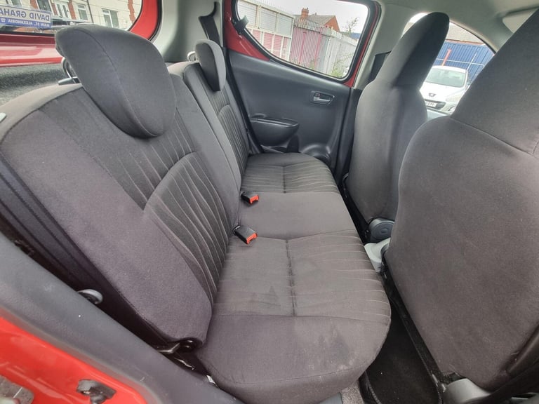 Nissan Pixo 1.0 n-tec Euro 5 5dr Petrol Manual - Image 6