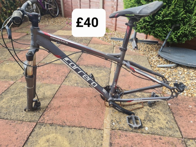 TACX bicycle indoor/outdoor trainer stand,like new