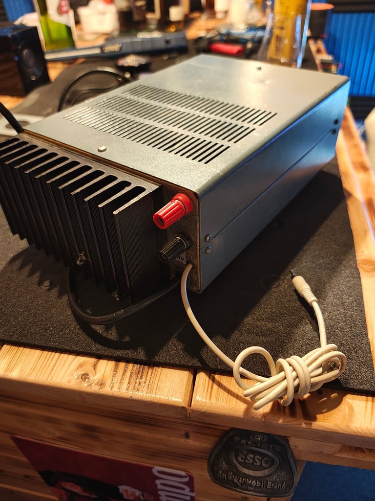 Yaesu FP12 power supply