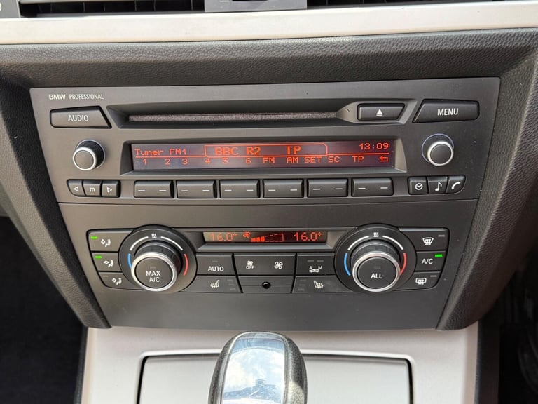 2013 BMW 3 Series 2.0 320d SE Auto Euro 5 2dr CONVERTIBLE Diesel Automatic