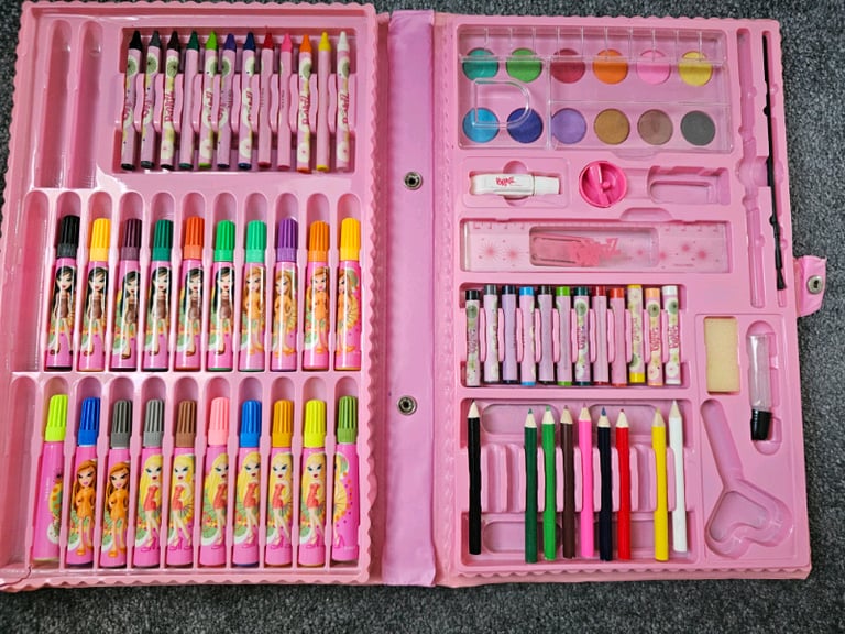 Bratz Colouring Set Almost Complete