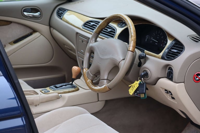 1999 Jaguar S-Type 3.0 V6 4dr Auto SALOON PETROL Automatic