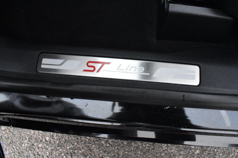 2020 Ford Kuga 2.5 EcoBoost Duratec 14.4kWh ST-Line First Edition CVT Euro 6