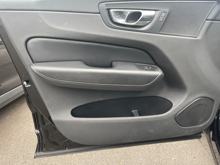 2019 Volvo XC60 2.0 T5 R-Design Auto AWD Euro 6 (s/s) 5dr ESTATE Petrol Automatic