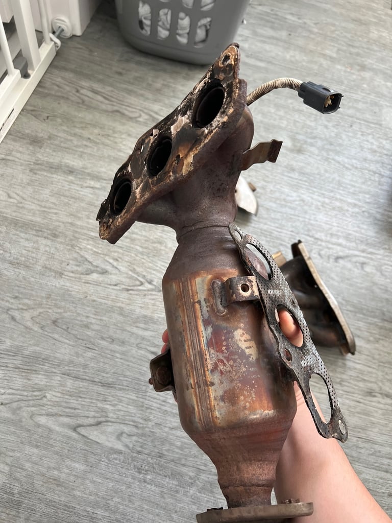 C1 107 Aygo catalytic converter / manifold