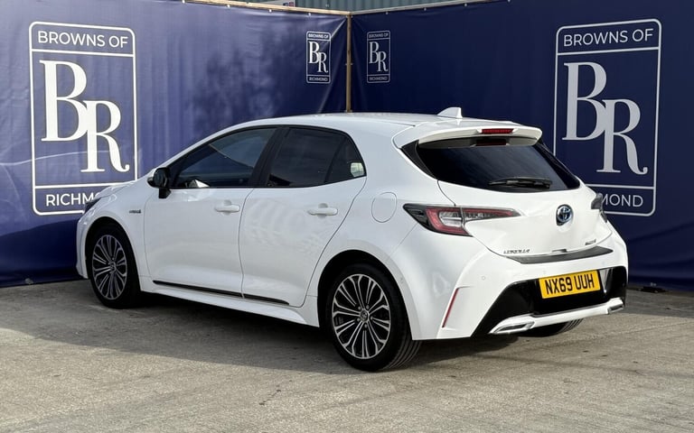 2019 Toyota Corolla 2.0 VVT-h Design Hatchback 5dr Petrol Hybrid CVT Euro 6 (s/s) (184 ps) Hatchb...