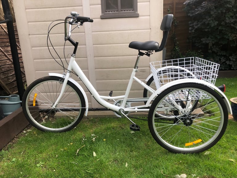 Trike adult bike 17” frame in lovely condition nr5 9