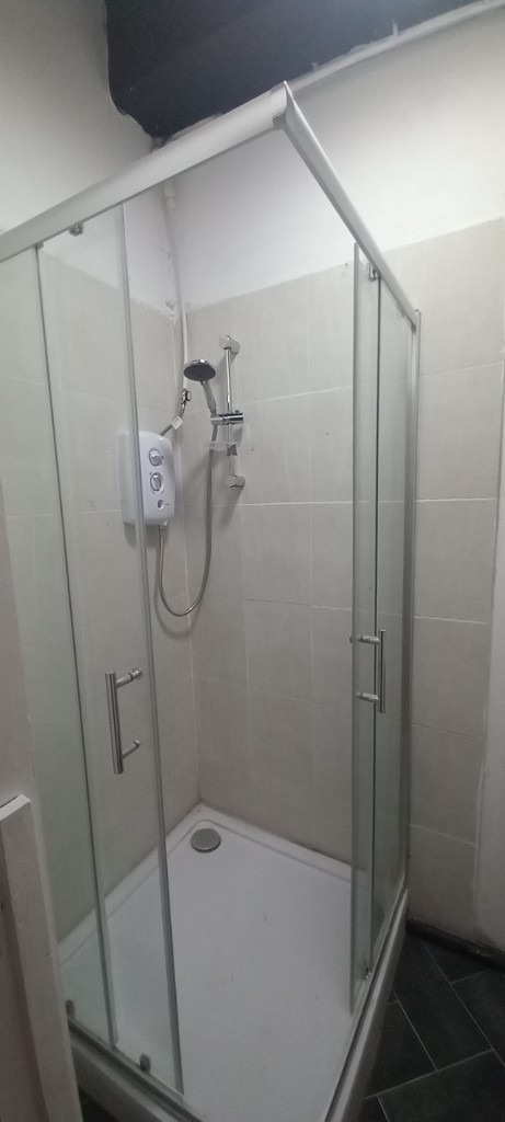 **LET BY**FLAT 6**HIGH SPEC**6 WATERLOO ROAD**BURSLEM**