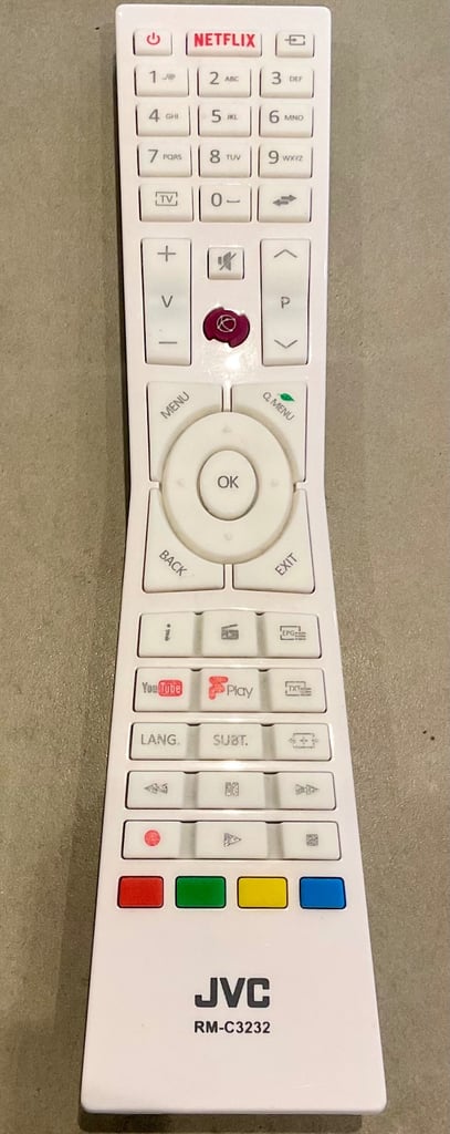 JVC 32 inch LED Smart TV with built-in DVD player PLUS RGTech Monarch 50 HD Aerial