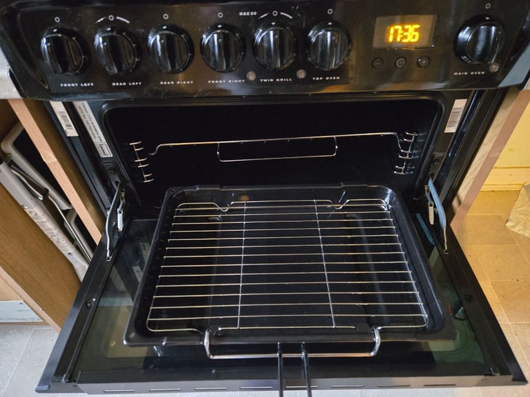 Double oven ceramic hob cooker Hotpoint HAE60KS